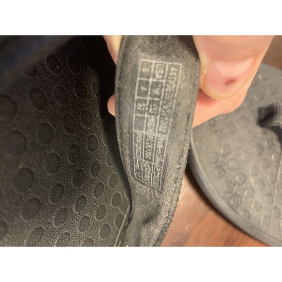 Vionic Black Patent Leather Flip Flops Size 6 - Picture 4 of 5